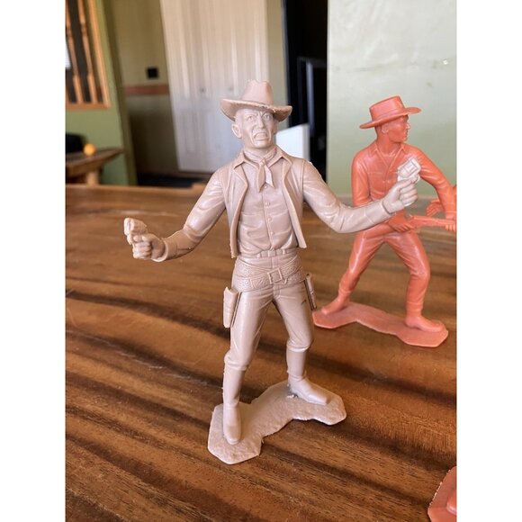 Vintage Louis Marx Cowboy Western Fort Apache Figure 1960's Plastic 5" Lot - Picture 2 of 16
